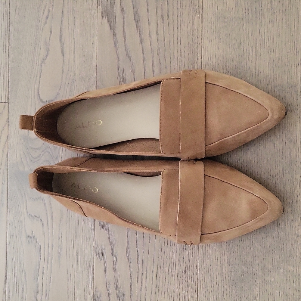 ❌️SOLD❌️ Aldo Suede Pointy Flats